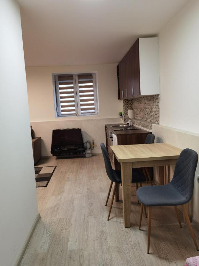 Kraguj Apartman 2 크라구예바츠 외부 사진